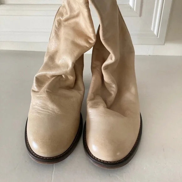 NIB Free People Elle Block Heel Beige Leather Boots Sz 40 - Picture 8 of 11
